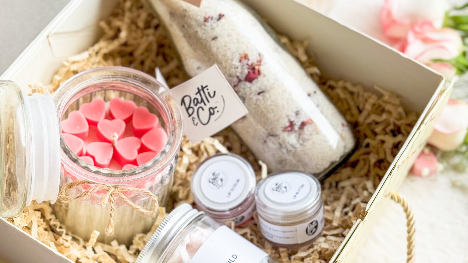 How Our Eco-Friendly Corporate Gifts Support Social Responsibility