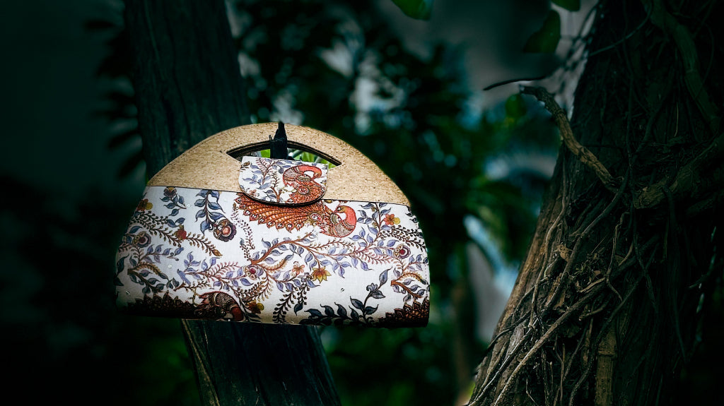 7 Tips for Choosing the Right Eco-Friendly HandBags for Your Needs: Practical Considerations and Features