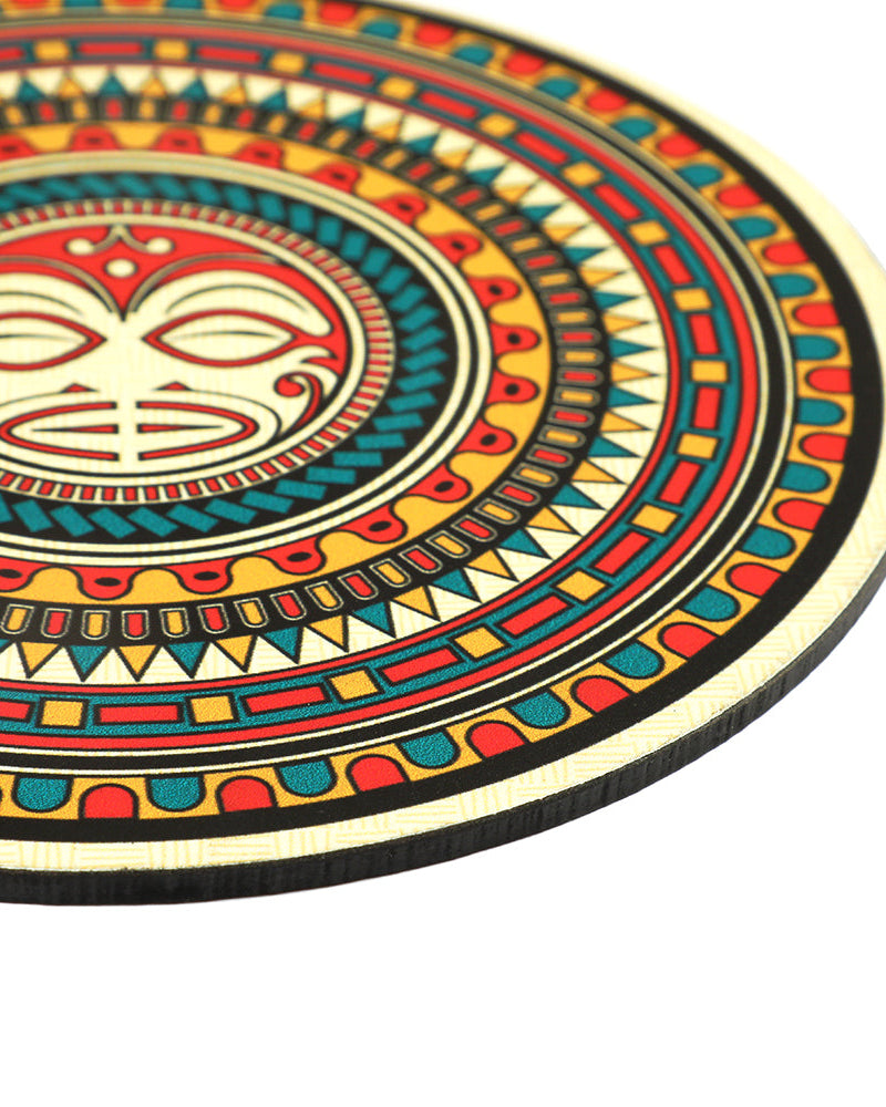 Optimize your table settings with the HARI KOA Maori Mandala Big Coaster set, made from high-quality laminated wood. Each coaster in this set of four not only serves as a round platform for ice-cold drinks but also protects tables from hot utensils, all while showcasing unique Maori Mandal Art.