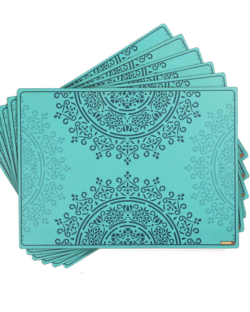 bambaiSe mandala-designed placemat is perfect for adding a touch of elegance to your home dining experience.