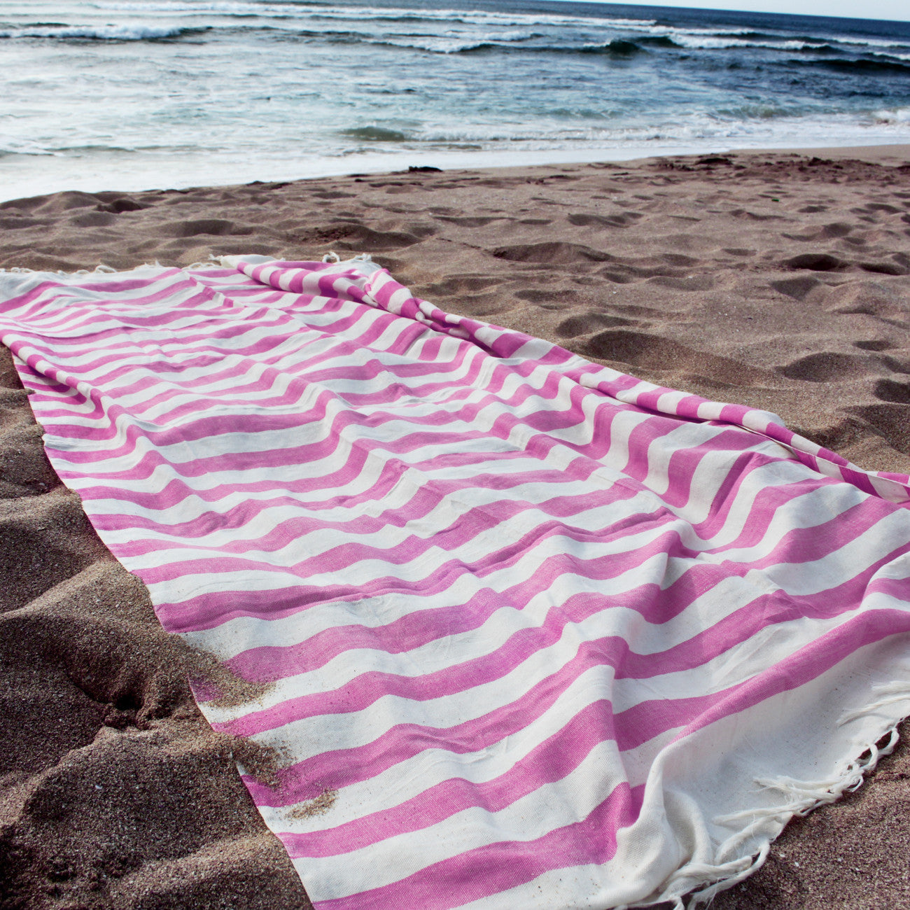 Infini Multi-use textile - Kara Weaves
- 2