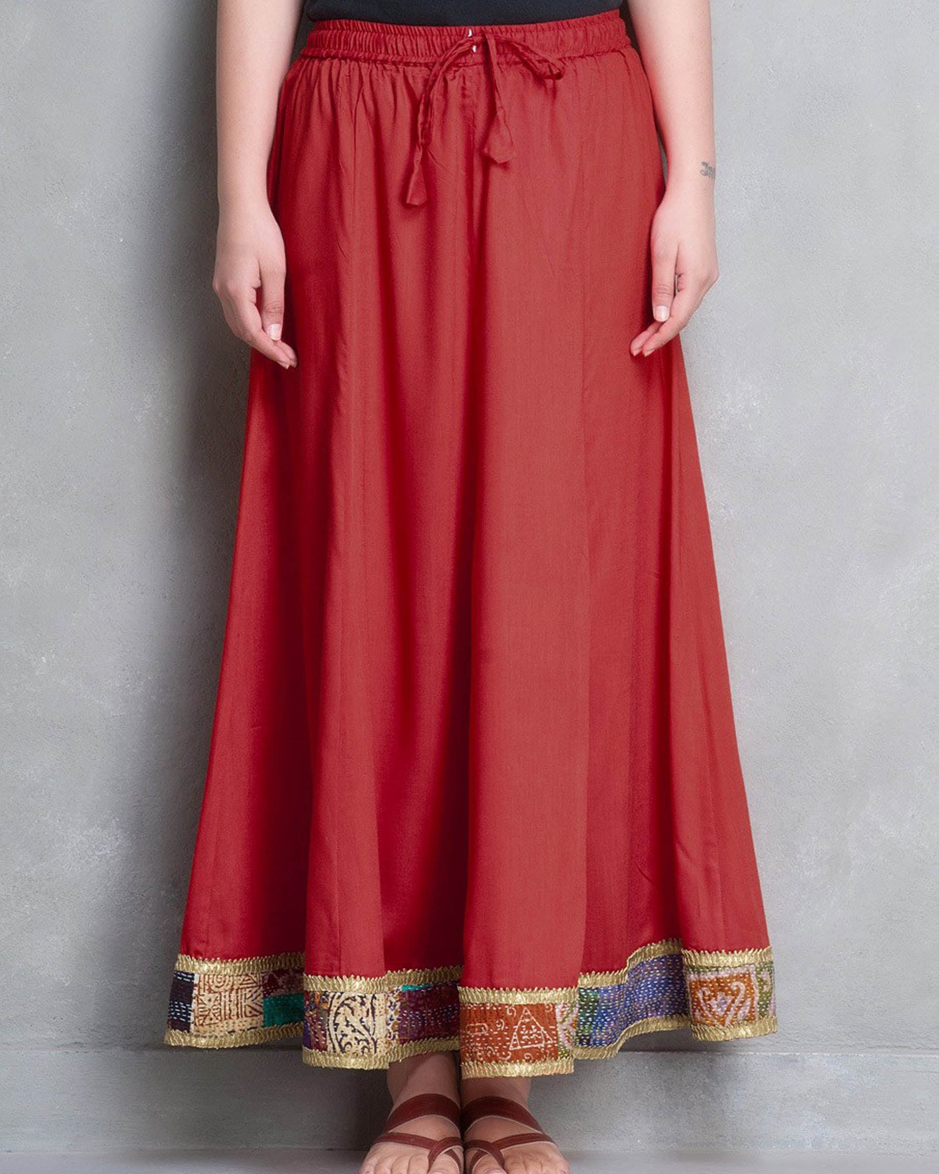 GHOOMAR: Red cotton silk kali skirt with kantha and gota border