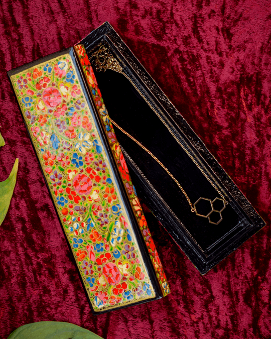 Around the neck 2 - Personal Gift - Our Better Planet