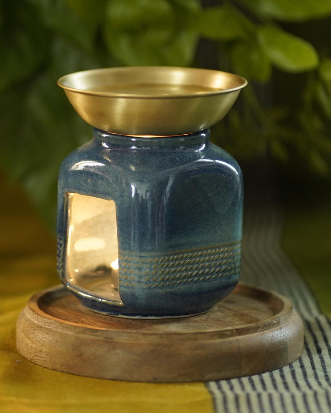 Courtyard Courtyard Nilgiri Oil Burner - Our Better Planet