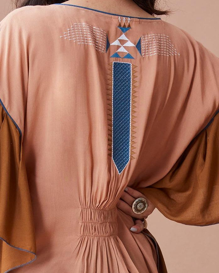 DAN BA TAVISH- Kaftan Witn Emboidery - Our Better Planet