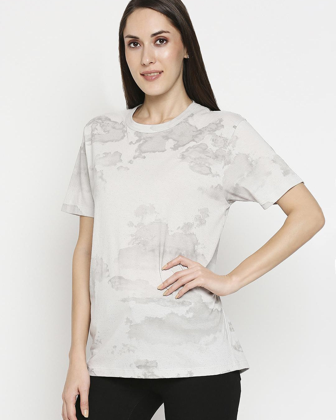 Effy T- Shirt in neutral cloud glitterprint - Our Better Planet