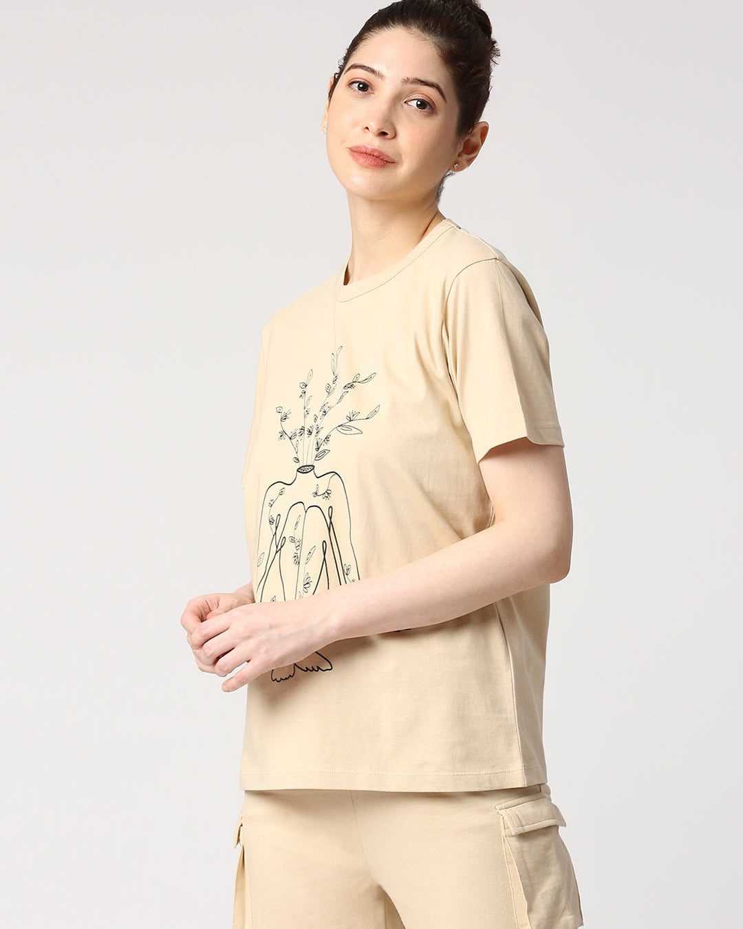 Effy Wavy gal in sand - Our Better Planet