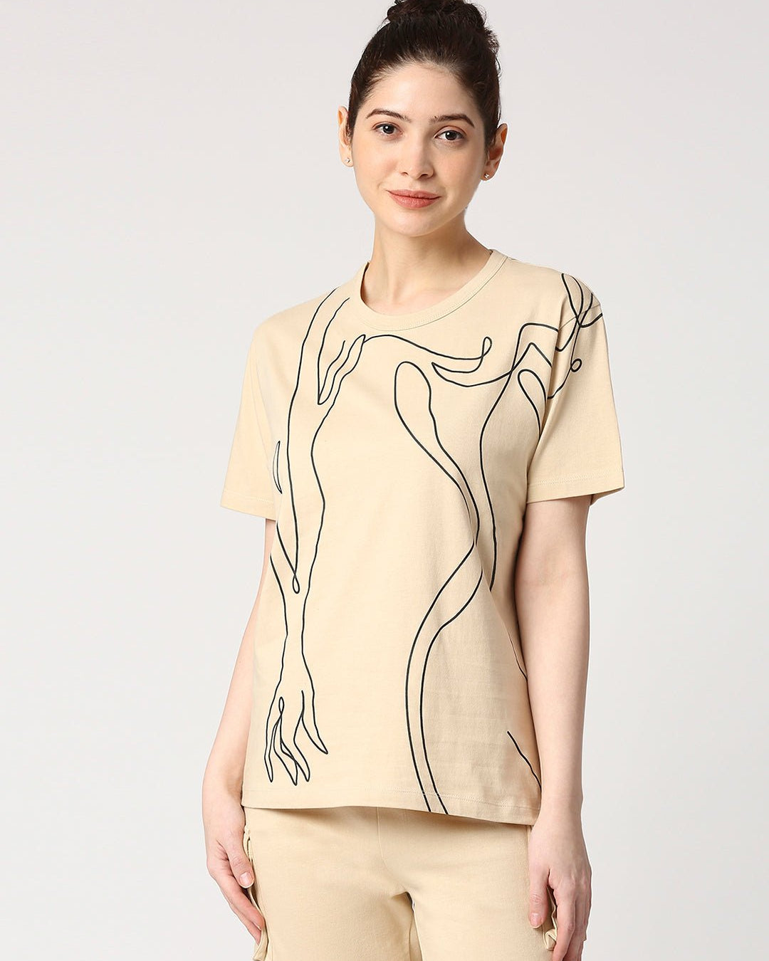 Effy Wavy girls torso in sand - Our Better Planet