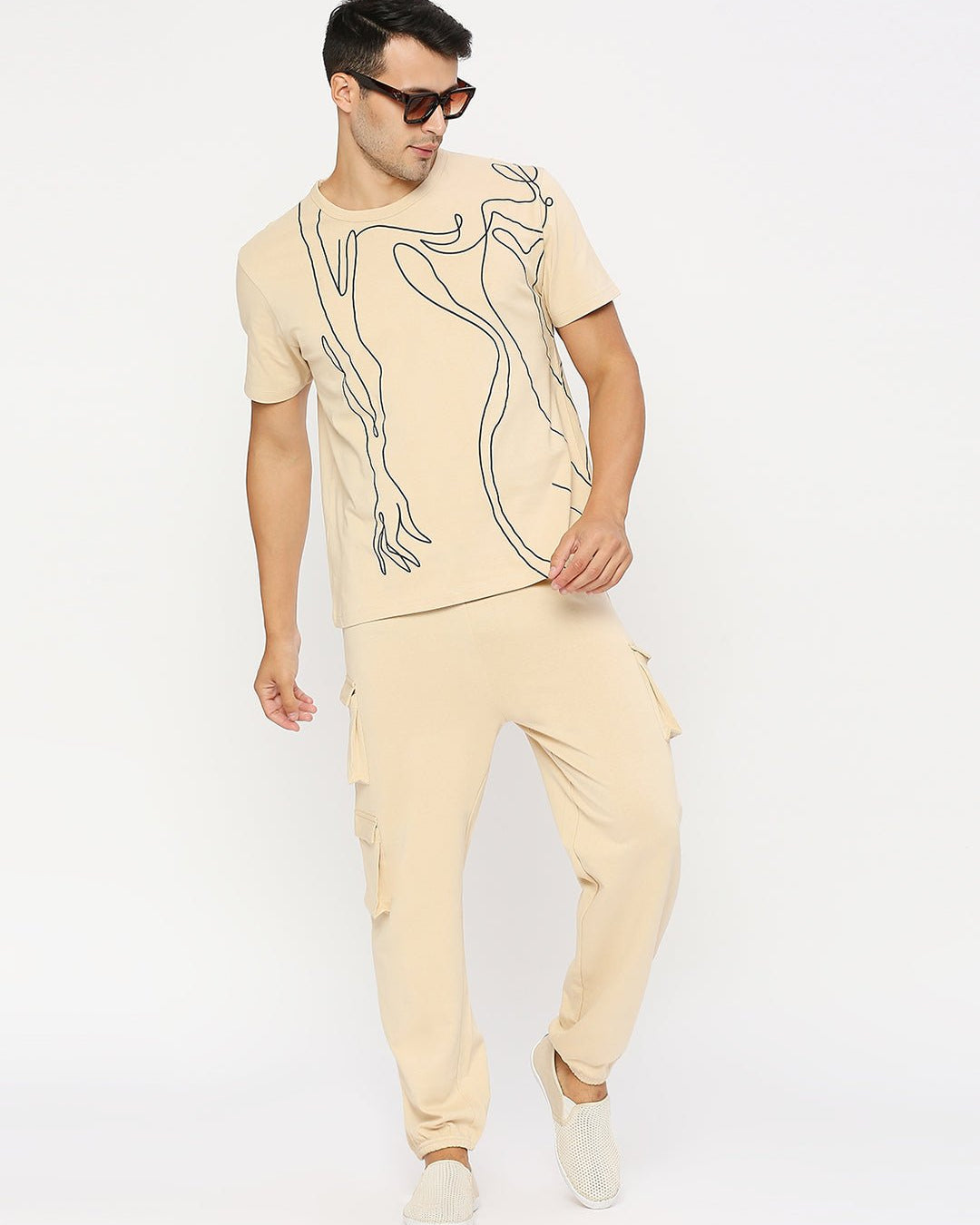 Effy Wavy girls torso in sand - Our Better Planet