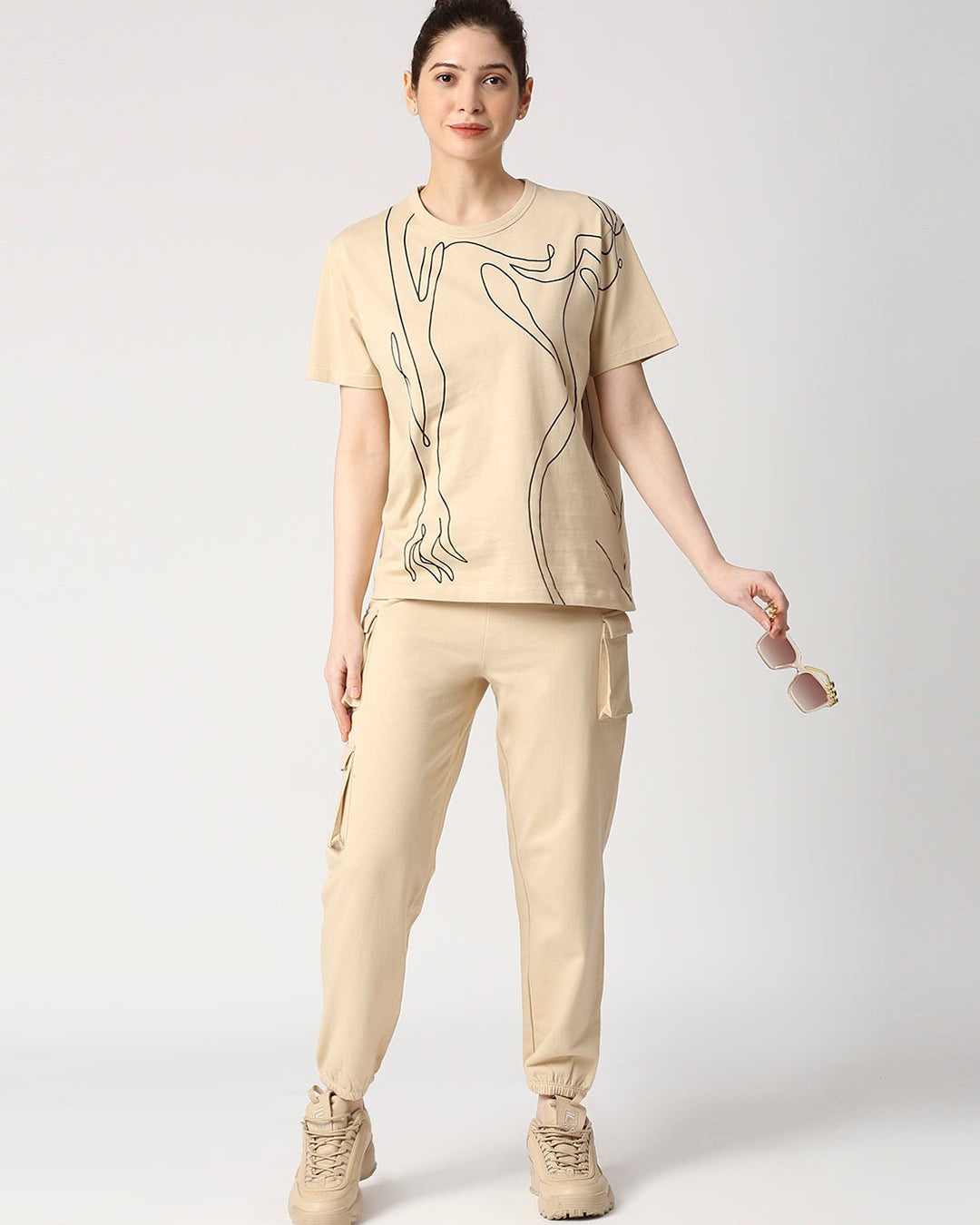 Effy Wavy girls torso in sand - Our Better Planet