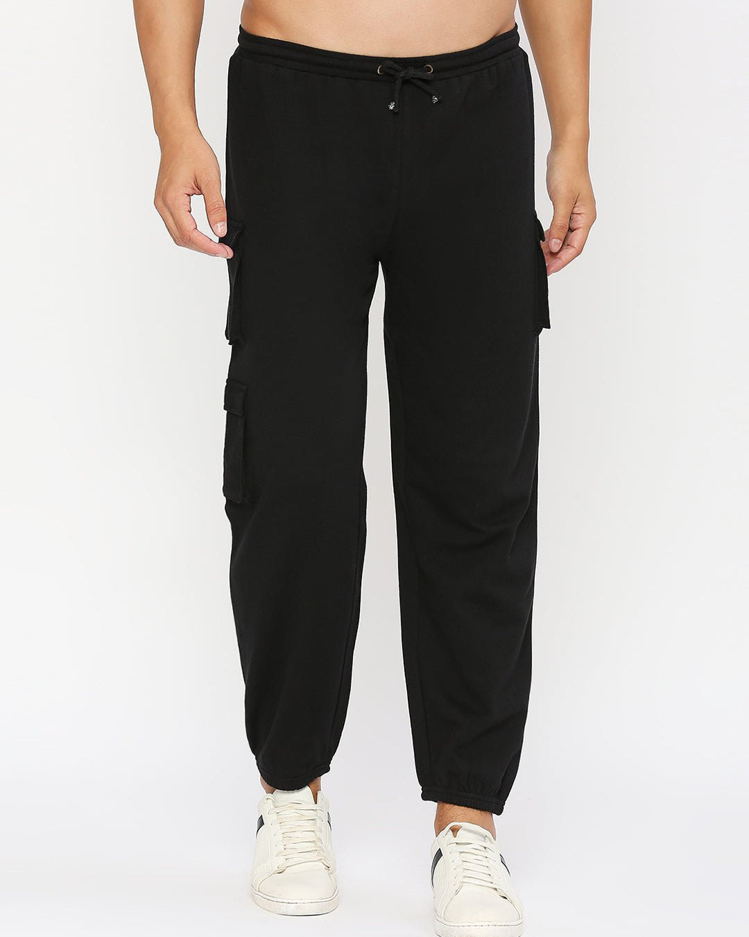 Effy x Shakya sweatpants black - Our Better Planet