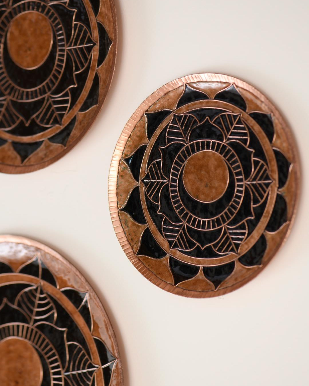 Ekibeki Deeva Wallplate - Our Better Planet