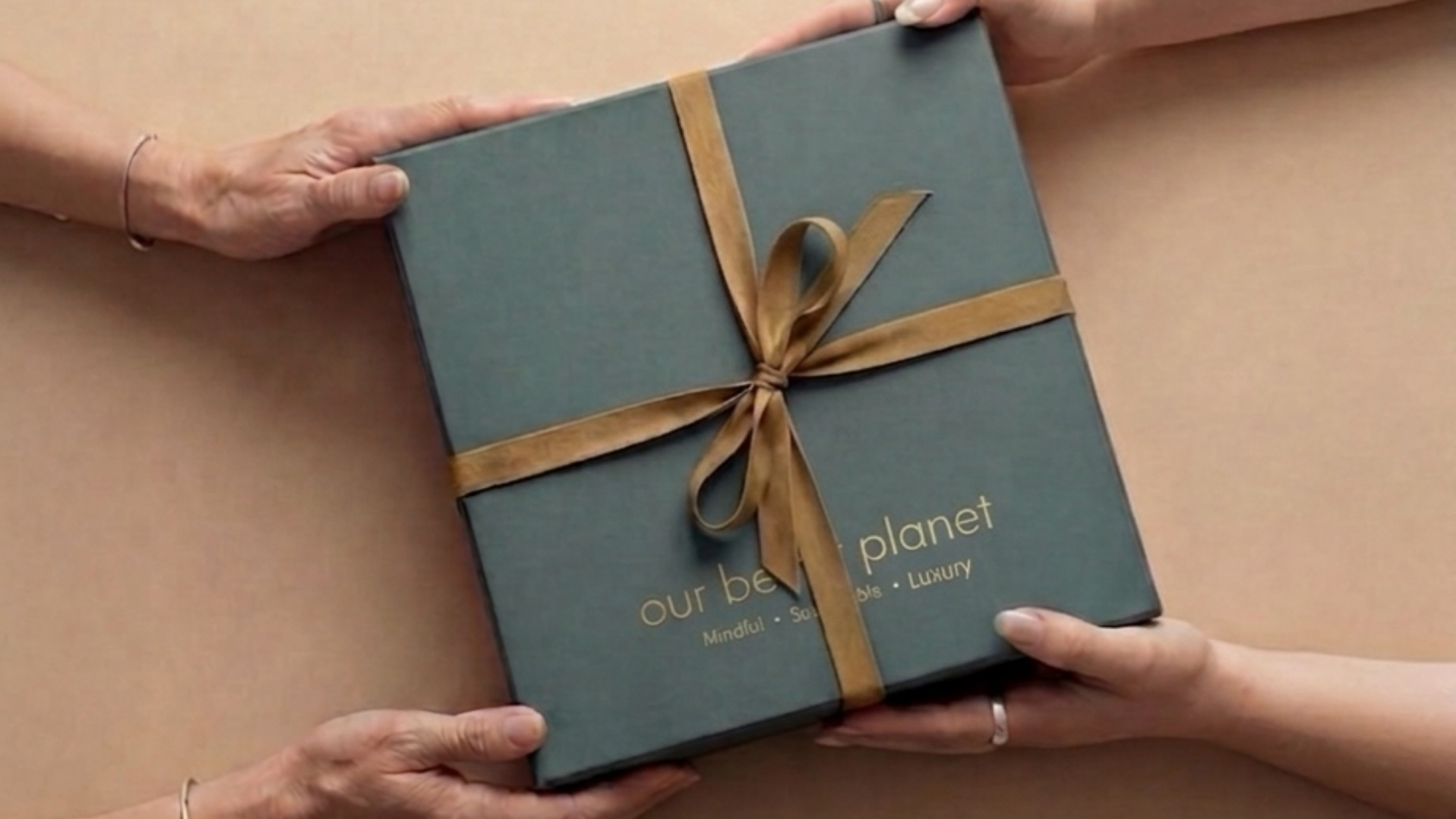 How to Choose a Sustainable Gift Hamper for Any Occasion