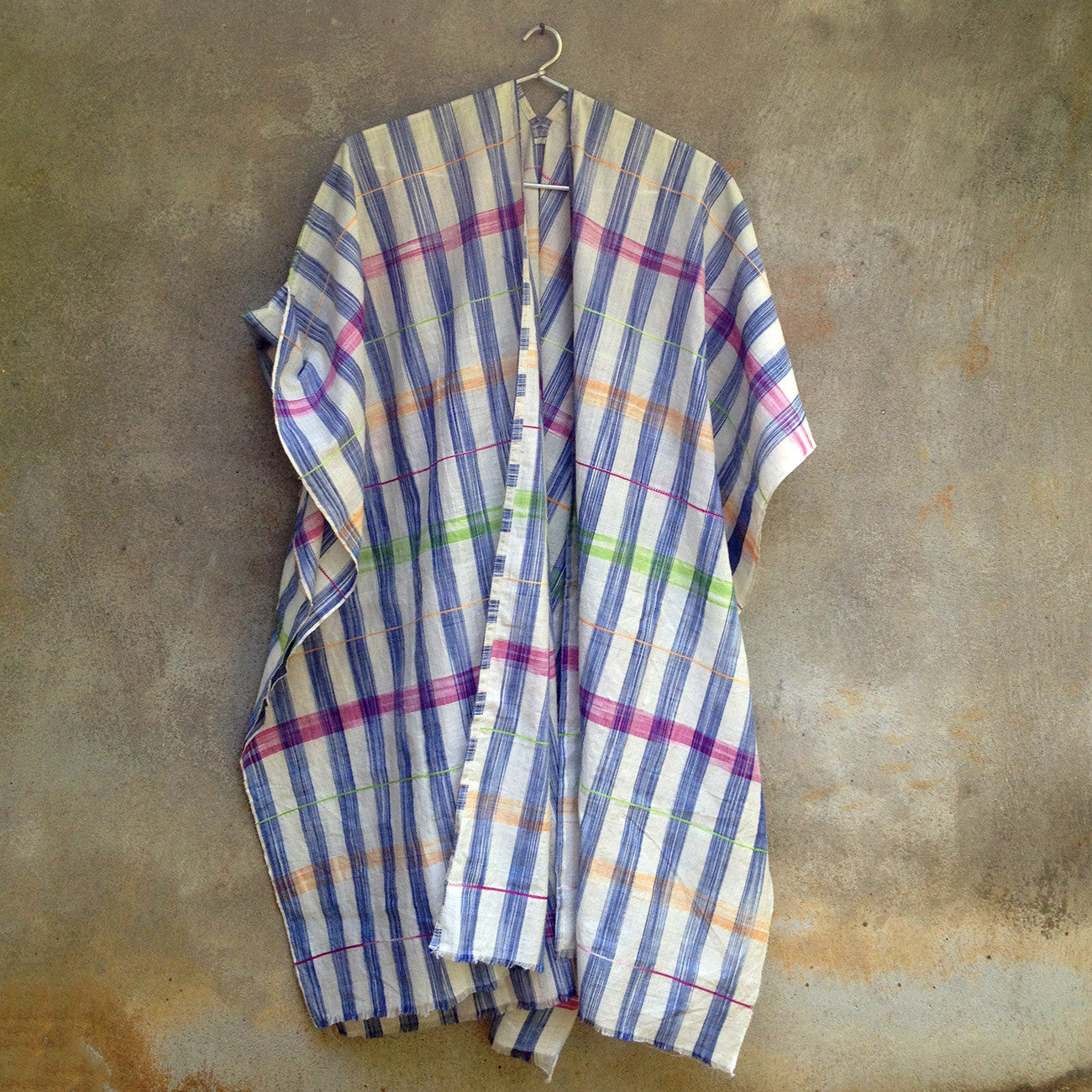 Teni Coverup - Kara Weaves
 - 2