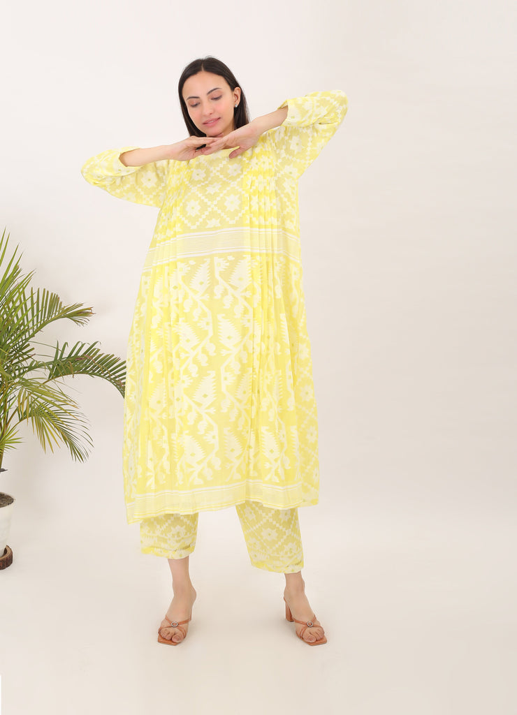SUN-KISSED GLOW: Yellow white handwoven Jamdani women kurta set