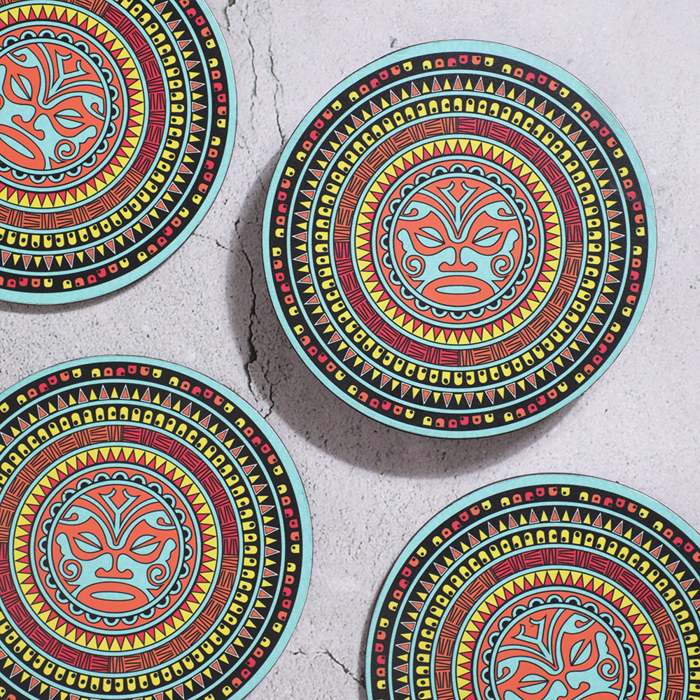 Enrich your table aesthetics with the PUKURIRI Maori Mandala Big Coaster set, featuring four round coasters crafted from high-quality laminated wood. These coasters, designed for ice-cold drinks and protection from hot utensils, showcase captivating Maori Mandal Art, bringing a unique touch of chaotic serenity to your space.