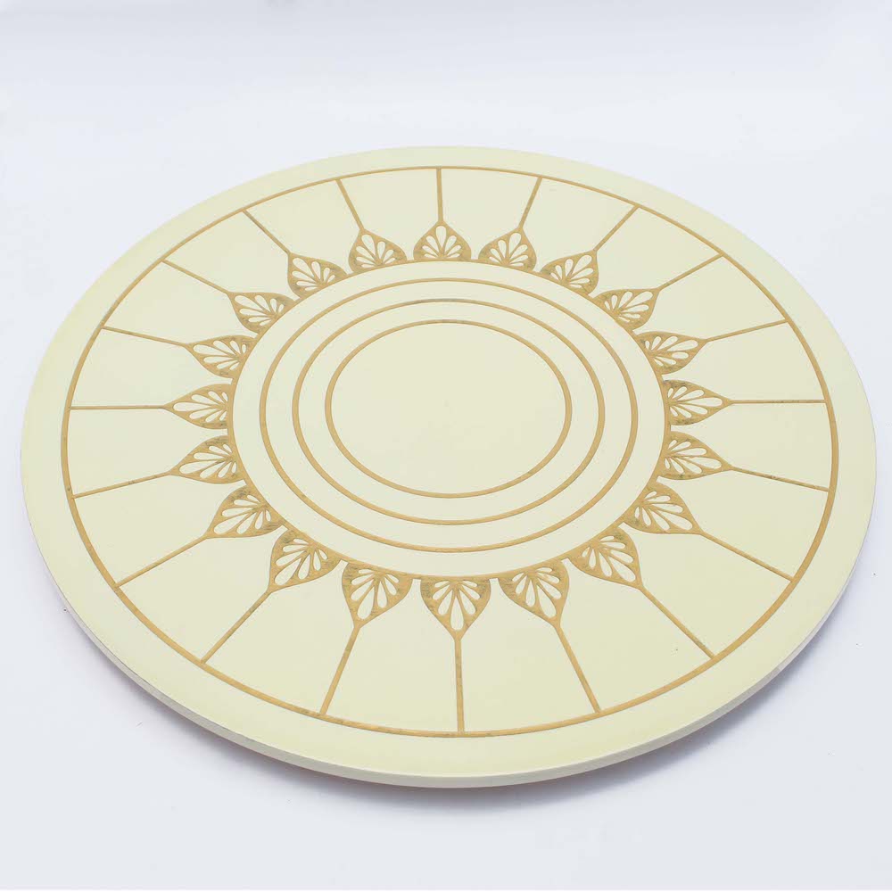 Premium Lazy Susan ivory white it will look elegant on your dining table 