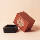 With this amber pen stand keep your pens and pencils organized.