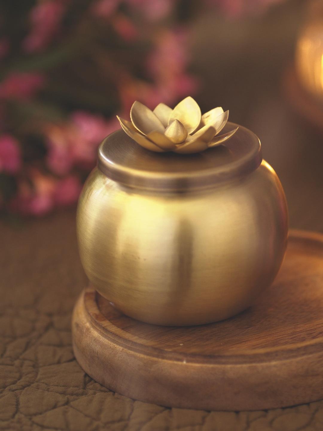 Courtyard Courtyard Suneheri Kuliya Large - Our Better Planet