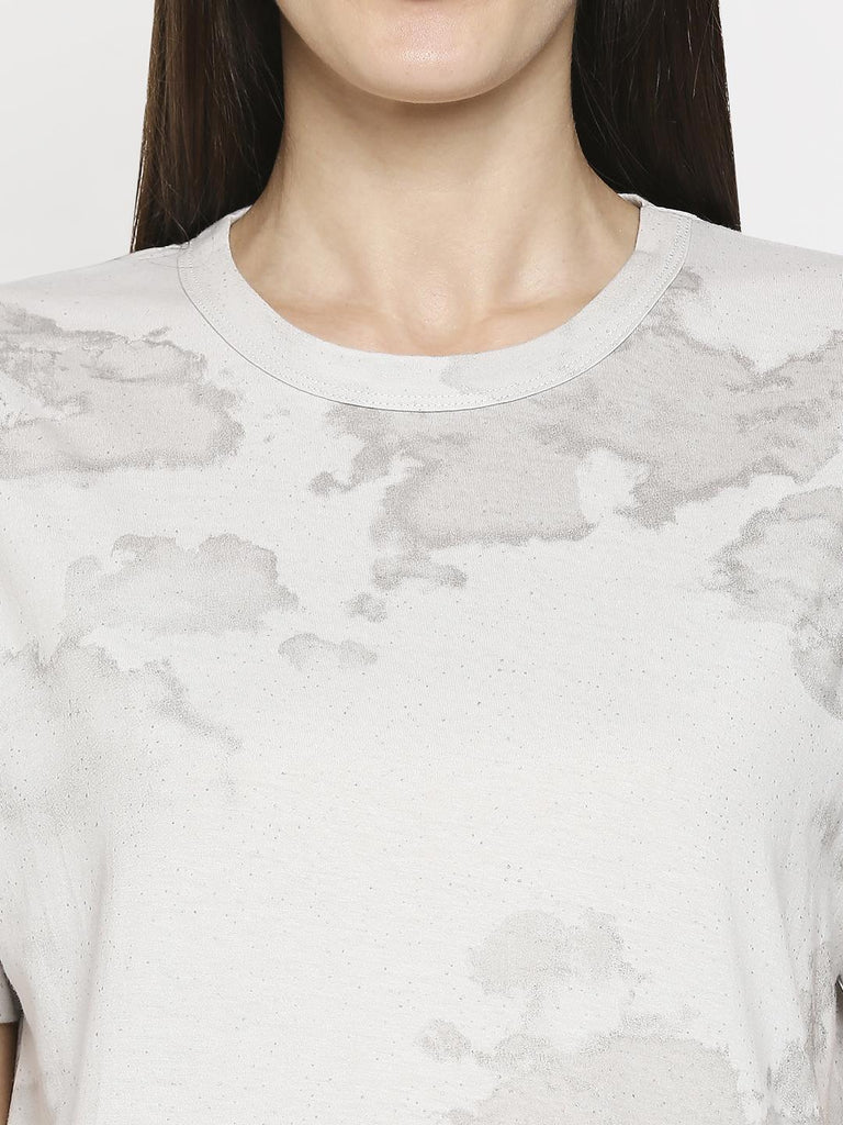 Effy T- Shirt in neutral cloud glitterprint - Our Better Planet