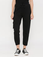 Effy x Shakya sweatpants black - Our Better Planet