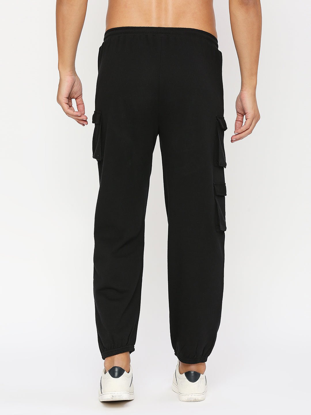 Effy x Shakya sweatpants black - Our Better Planet